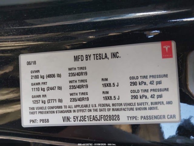 2018 TESLA MODEL 3 5YJ3E1EA5JF028028 Photo 8