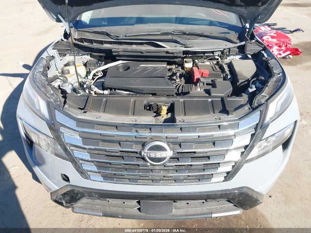 JN8BT3DC3SW380686 Nissan Rogue Platinum Fwd