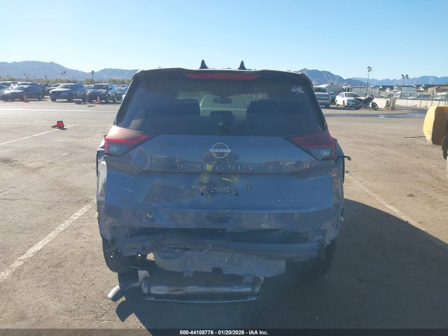 JN8BT3DC3SW380686 Nissan Rogue Platinum Fwd