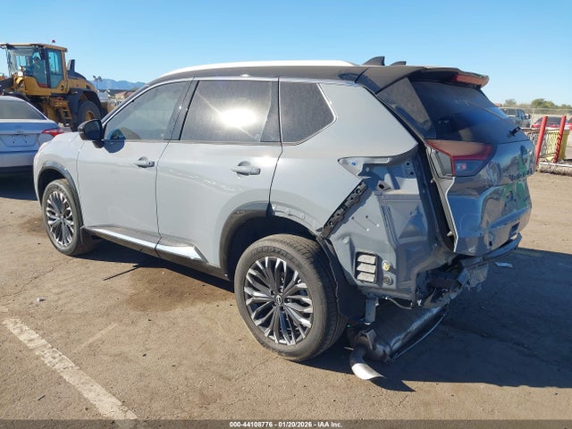 JN8BT3DC3SW380686 Nissan Rogue Platinum Fwd