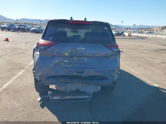 JN8BT3DC3SW380686 Nissan Rogue Platinum Fwd