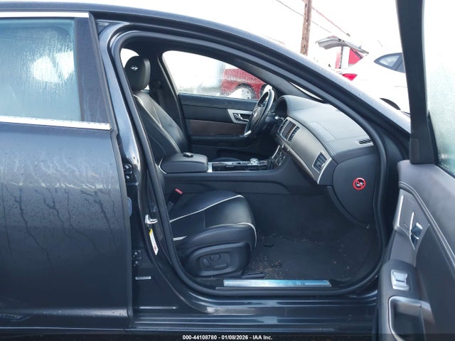 2013 JAGUAR XF SAJWJ0EF7D8S88550 Photo 4