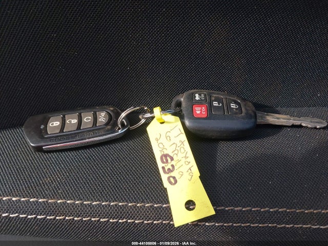 2017 TOYOTA COROLLA 2T1BURHE2HC854877 Photo 10