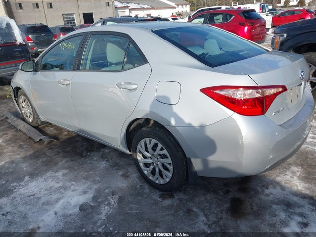2017 TOYOTA COROLLA 2T1BURHE2HC854877 Photo 2