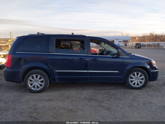 2014 Chrysler Town & Country Touring მანქანა იყიდება აუქციონზე, vin: 2C4RC1BG1ER448985, აუქციონის ნომერი: 44108827