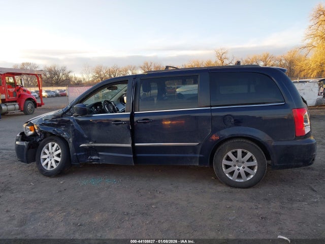 2014 Chrysler Town & Country Touring მანქანა იყიდება აუქციონზე, vin: 2C4RC1BG1ER448985, აუქციონის ნომერი: 44108827