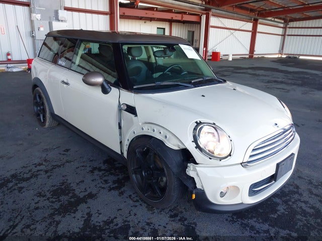 2014 MINI CLUBMAN WMWZF3C55ET492283 Photo 5
