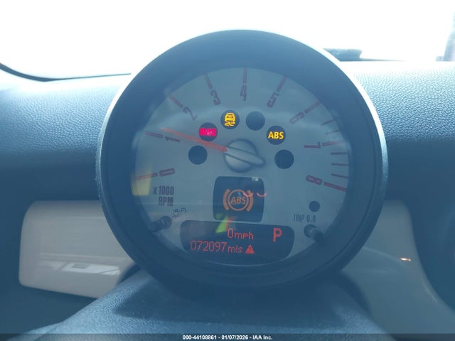 2014 MINI CLUBMAN WMWZF3C55ET492283 Photo 6