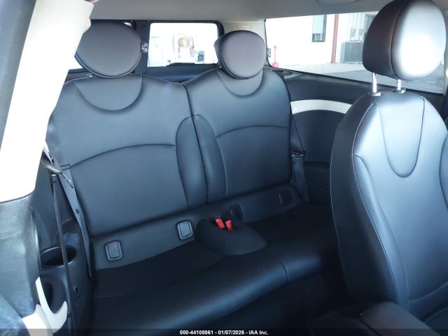 2014 MINI CLUBMAN WMWZF3C55ET492283 Photo 7