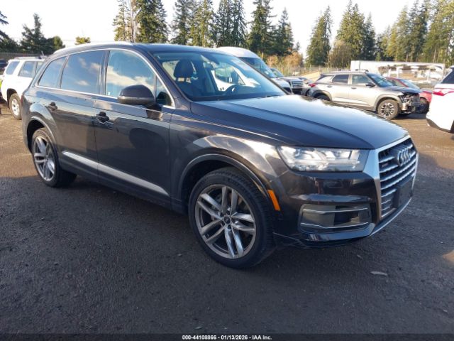2017 AUDI Q7 WA1VAAF72HD009231