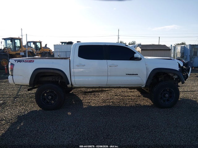 3TYCZ5AN8NT070767 Toyota Tacoma Trd Off Road