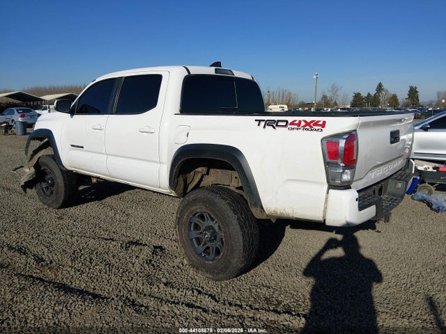 3TYCZ5AN8NT070767 Toyota Tacoma Trd Off Road