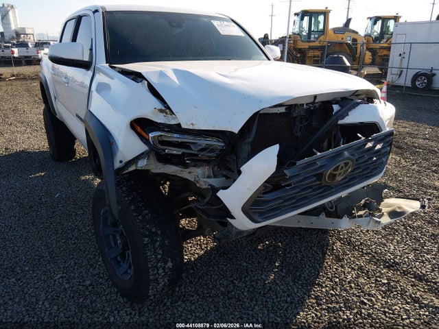 3TYCZ5AN8NT070767 Toyota Tacoma Trd Off Road
