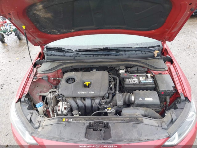 5NPD84LF3HH117703 Hyundai Elantra Limited