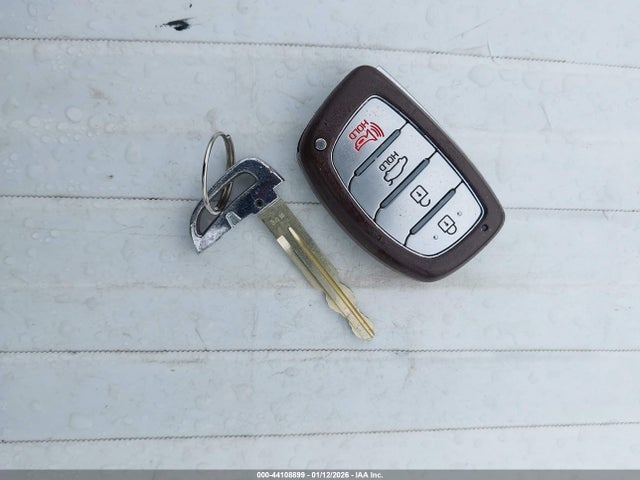 5NPD84LF3HH117703 Hyundai Elantra Limited