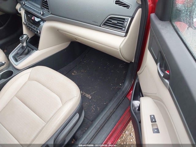 5NPD84LF3HH117703 Hyundai Elantra Limited