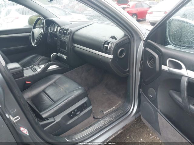 2004 PORSCHE CAYENNE WP1AB29P14LA66540 Photo 4