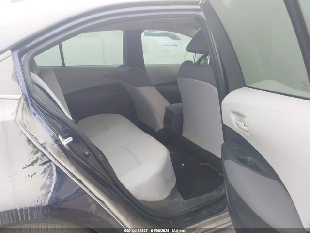 5YFEPMAE1NP380482 Toyota COROLLA LE