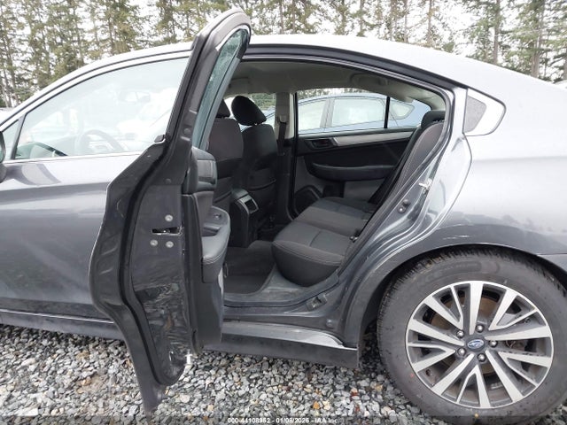 Продажа на аукционе авто 2019 Subaru Legacy 2.5i, vin: 4S3BNAB65K3015385, номер лота: 44108952
