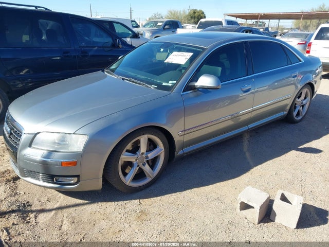 2010 AUDI A8 L WAURVAFA8AN007987 Photo 1