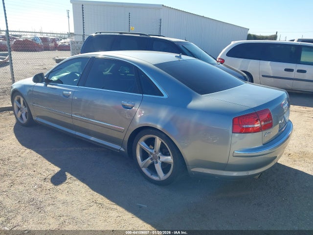 2010 AUDI A8 L WAURVAFA8AN007987 Photo 2