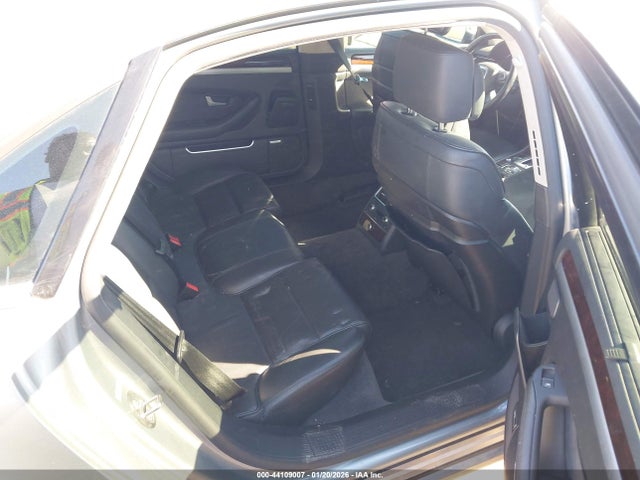 2010 AUDI A8 L WAURVAFA8AN007987 Photo 7