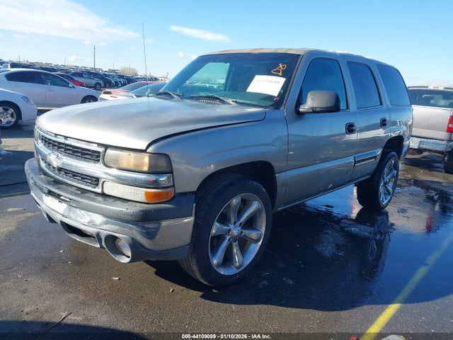 2001 CHEVROLET TAHOE 1GNEC13T41J194558 Photo 1