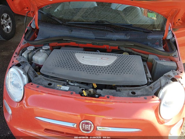 2016 FIAT 500E 3C3CFFGE5GT118448 Photo 9