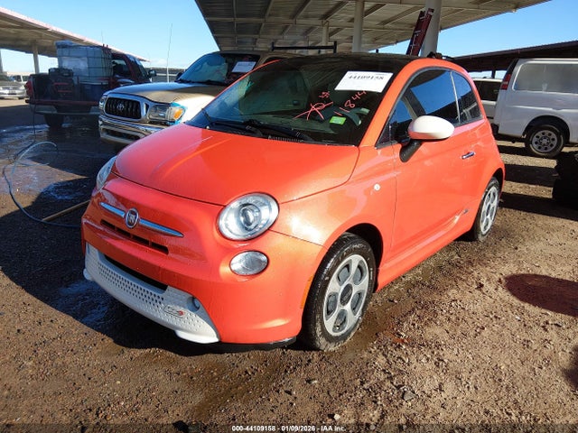 2016 FIAT 500E 3C3CFFGE5GT118448 Photo 1