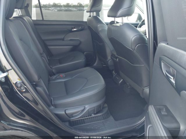 2021 TOYOTA HIGHLANDER 5TDGARAHXMS507057 Photo 7