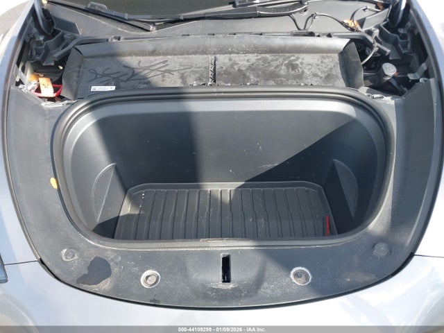 2024 TESLA MODEL Y 7SAYGDEF7RA295955 Photo 9