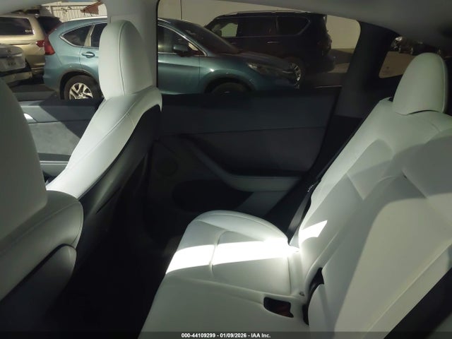 2024 TESLA MODEL Y 7SAYGDEF7RA295955 Photo 7