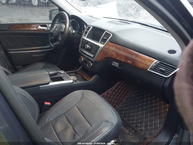 2014 MERCEDES-BENZ GL 550 4JGDF7DE6EA362300 Photo 4