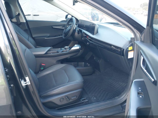 KNDC34LA6N5081127 KIA Ev6 Wind