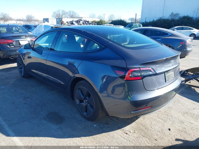 2023 TESLA MODEL 3 5YJ3E1EA4PF610985 Photo 2
