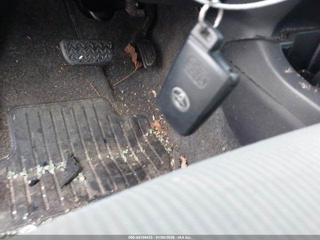 44109433 :رقم المزاد ، JTDKDTB30H1594388 vin ، 2017 Toyota Prius C Three مزاد بيع