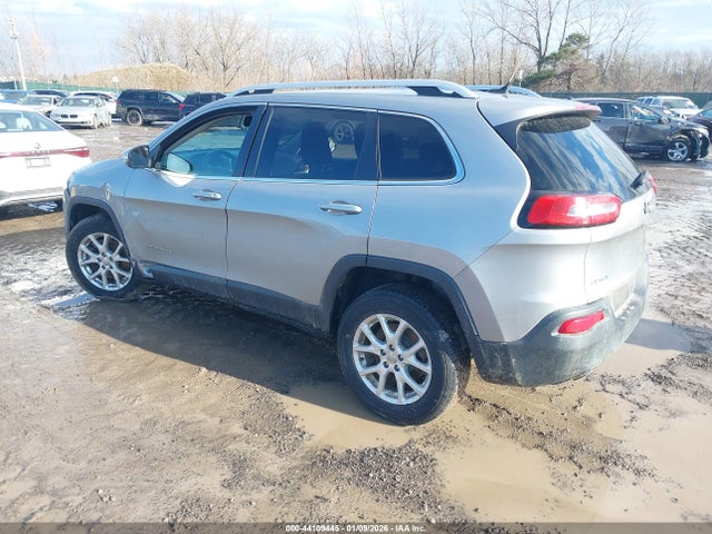 44109445 :رقم المزاد ، 1C4PJMCB6FW523609 vin ، 2015 Jeep Cherokee Latitude مزاد بيع