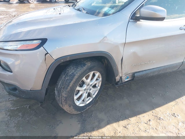 44109445 :رقم المزاد ، 1C4PJMCB6FW523609 vin ، 2015 Jeep Cherokee Latitude مزاد بيع