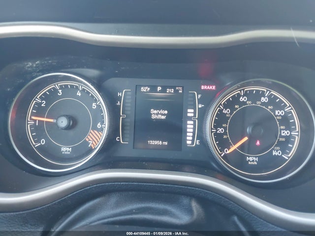 44109445 :رقم المزاد ، 1C4PJMCB6FW523609 vin ، 2015 Jeep Cherokee Latitude مزاد بيع
