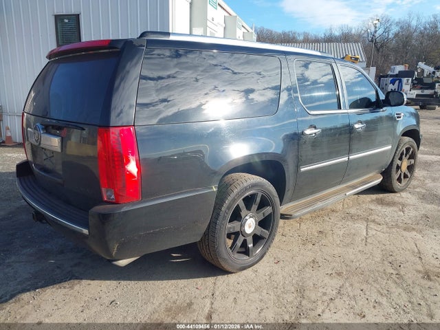 Продаж на аукціоні авто 2012 Cadillac Escalade Esv Luxury, vin: 1GYS4HEF6CR233321, номер лоту: 44109456