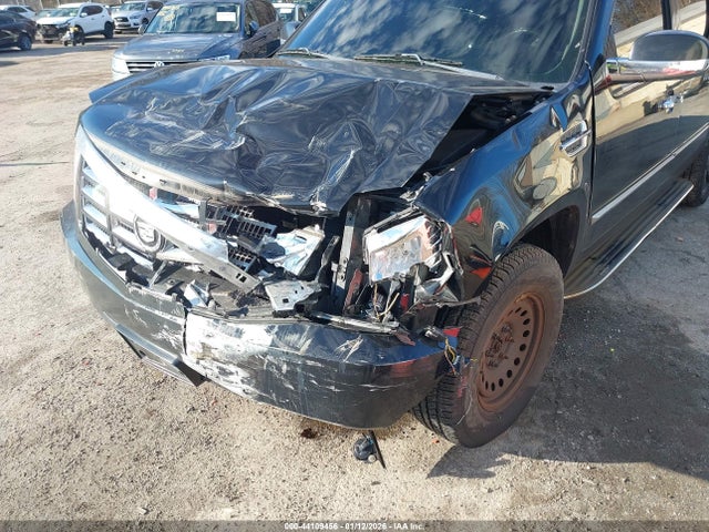 Продаж на аукціоні авто 2012 Cadillac Escalade Esv Luxury, vin: 1GYS4HEF6CR233321, номер лоту: 44109456