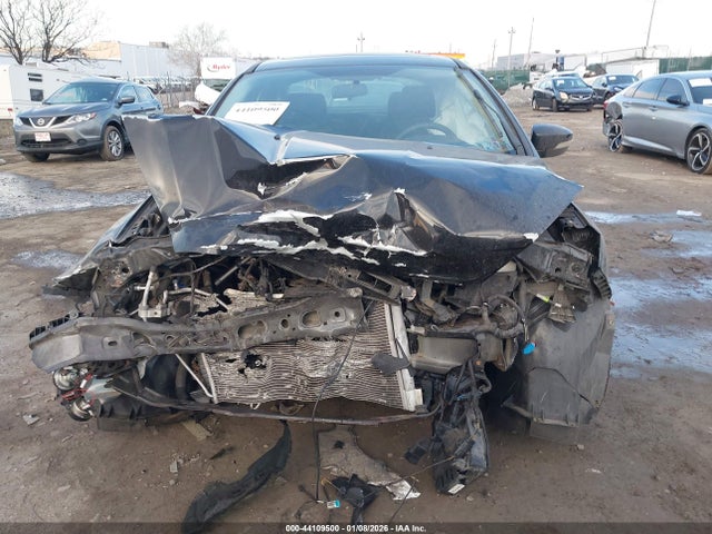 1FADP3H24JL307178 Ford FOCUS SEL