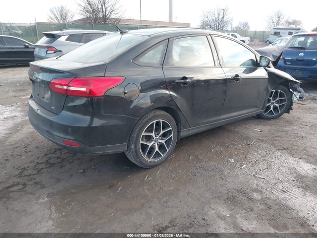 1FADP3H24JL307178 Ford FOCUS SEL