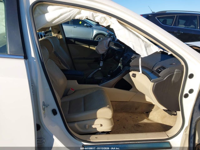 2011 ACURA TSX JH4CU2F64BC009955 Photo 4