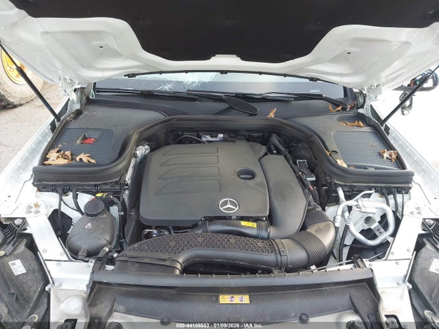 44109553 :رقم المزاد ، W1N0G8EB6NV394840 vin ، 2022 Mercedes-benz Glc 300 4matic Suv مزاد بيع