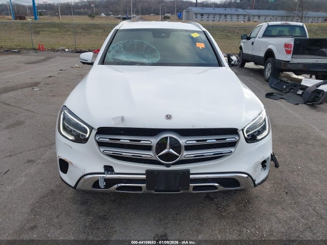 44109553 :رقم المزاد ، W1N0G8EB6NV394840 vin ، 2022 Mercedes-benz Glc 300 4matic Suv مزاد بيع