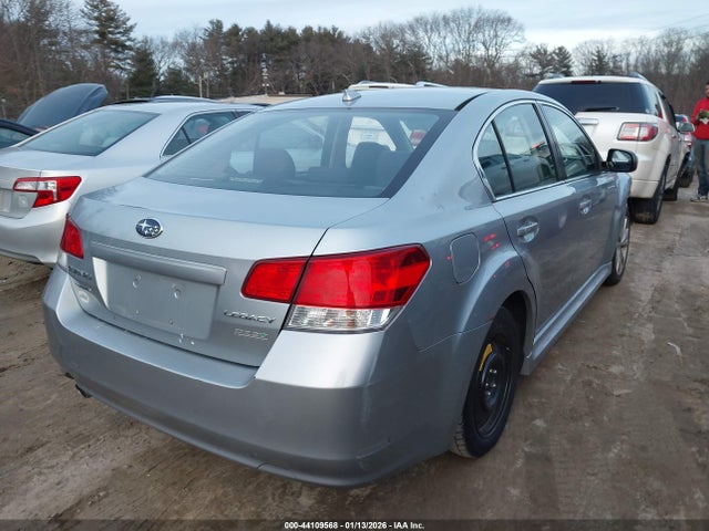 2014 Subaru Legacy 2.5i Premium მანქანა იყიდება აუქციონზე, vin: 4S3BMBC60E3027195, აუქციონის ნომერი: 44109568