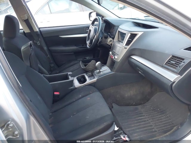 2014 Subaru Legacy 2.5i Premium მანქანა იყიდება აუქციონზე, vin: 4S3BMBC60E3027195, აუქციონის ნომერი: 44109568