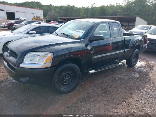 2008 MITSUBISHI RAIDER 1Z7HC22K88S587301 Photo 1