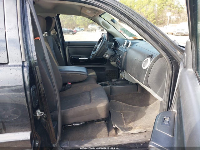 2008 MITSUBISHI RAIDER 1Z7HC22K88S587301 Photo 4